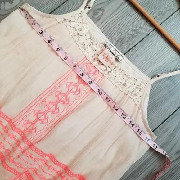 Flying Tomato Mini Dress Women's Size L Beige Rayon Ruffle Sleeveless Scoop Neck - Picture 8 of 9